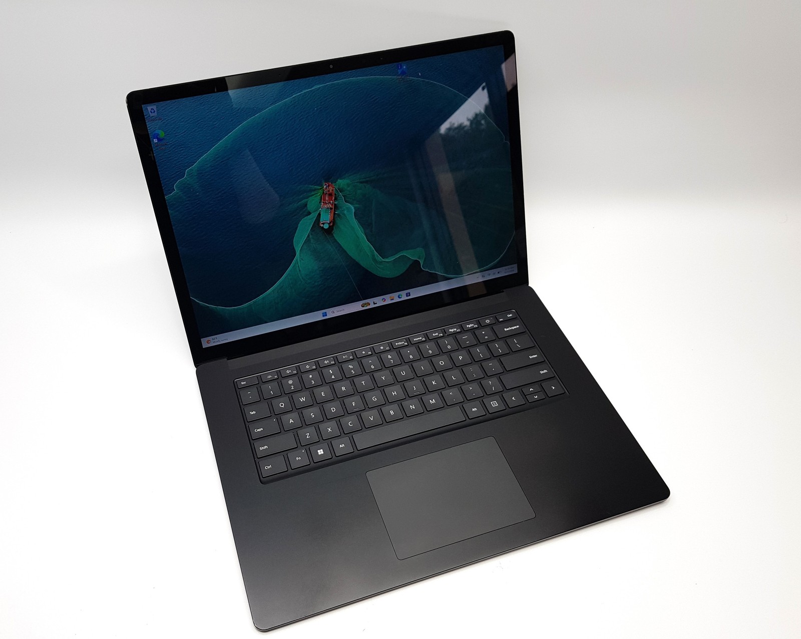 Microsoft Surface Laptop 4 15" i7-1185G7 16GB RAM 512GB SSD Win 11 Pro Non-Touch