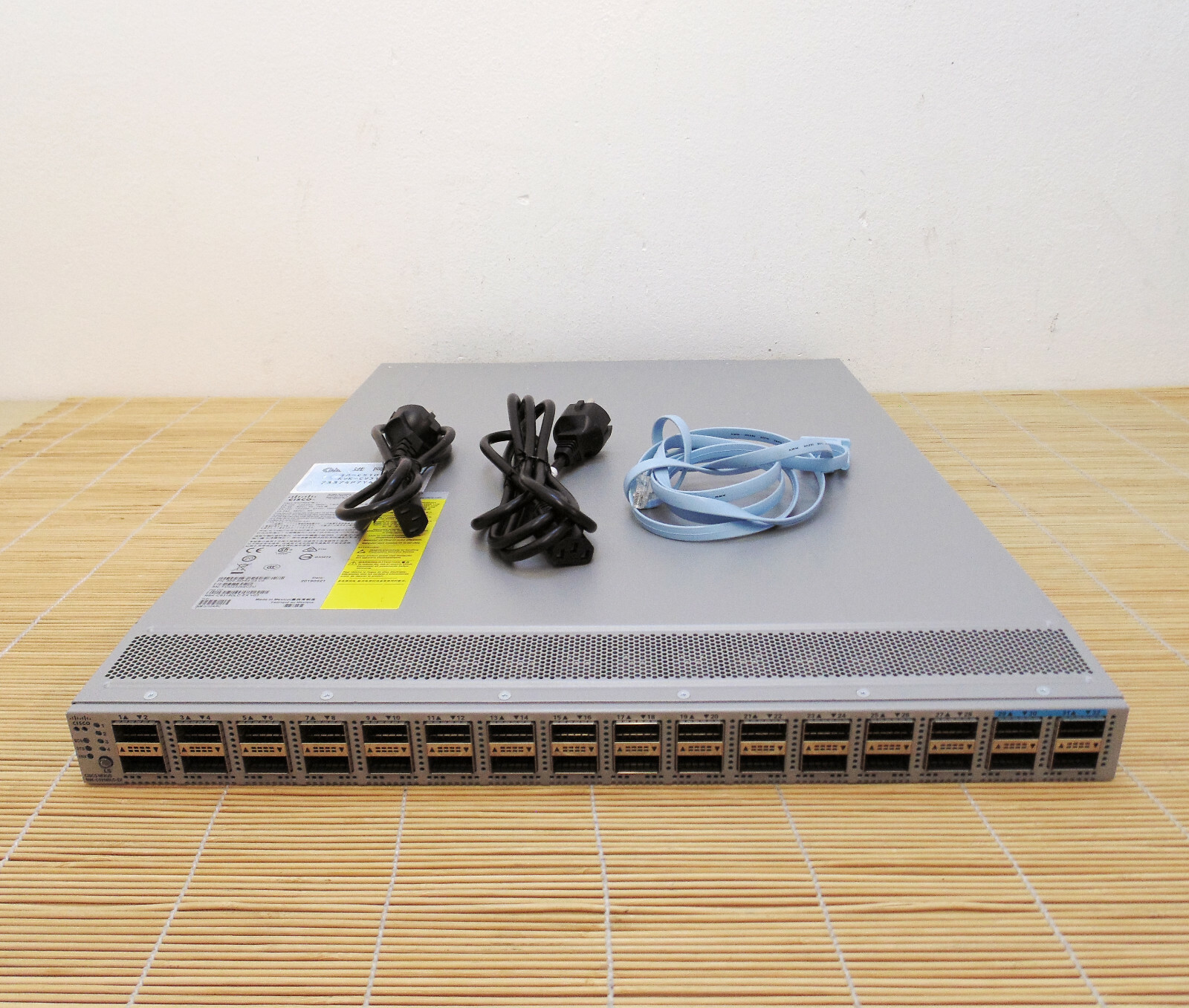 Cisco N9K-C93180LC-EX Nexus 9300 Up to 32p 40/50G OR 18p 100G N93-LAN1K9 2x PSU