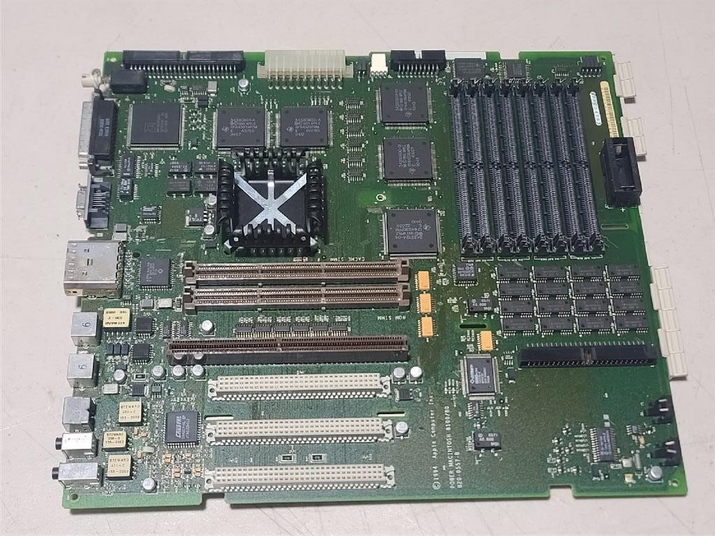 Vintage 1994 Apple Computer Power Macintosh 8100/80 Motherboard Model 820-0557-B