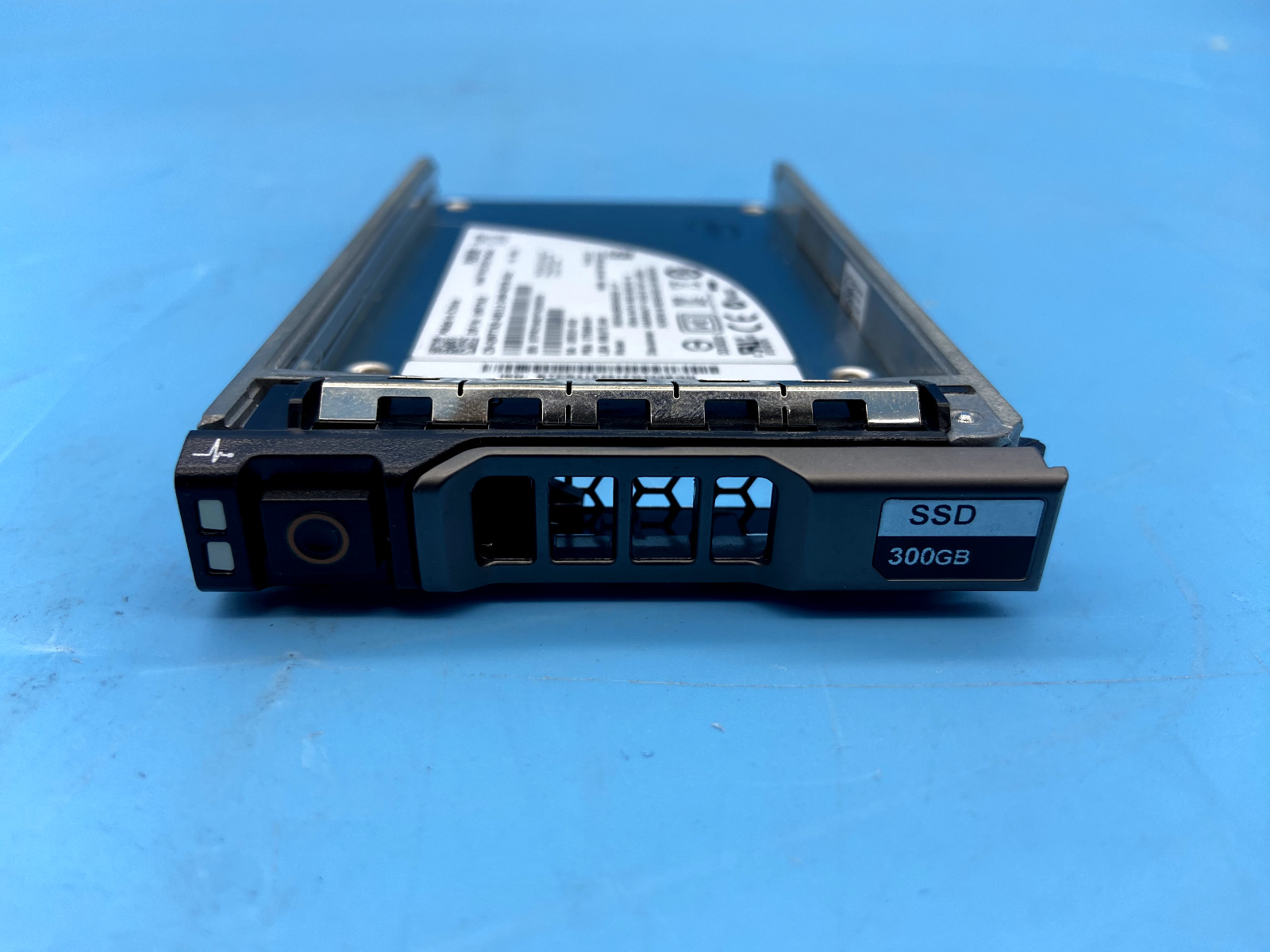 DELL 300GB SATA SSD W/Caddy, 0MT7K5, MT7K5