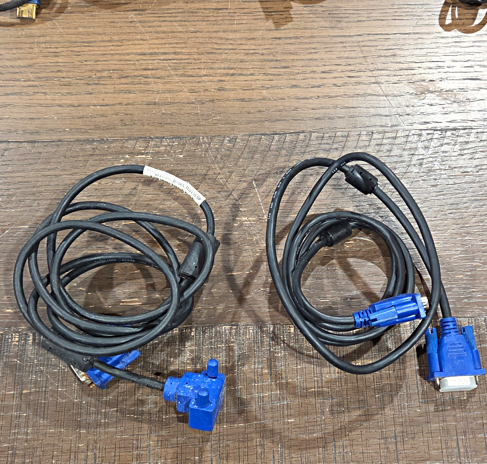 Lot of 2 VGA/SVGA D-Sub Male to Male Monitor Cables w/ Right Angle, Black/Blue