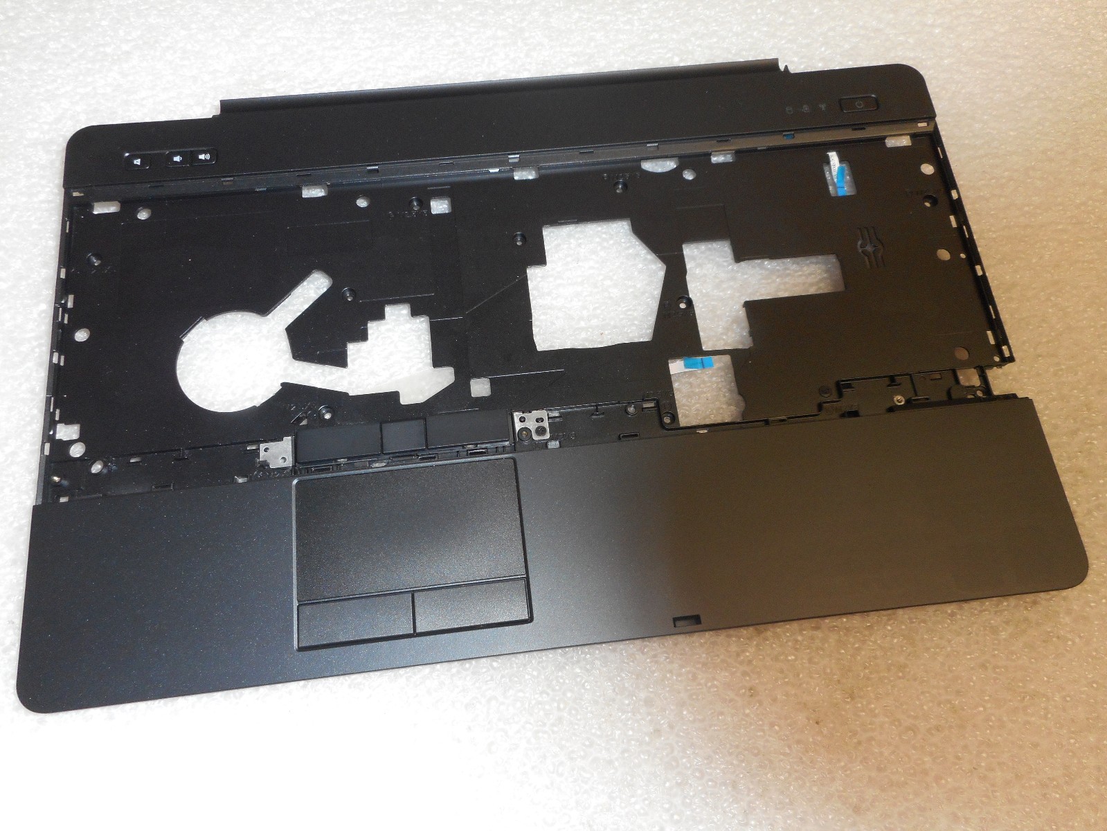 OEM Dell Latitude E6540 Laptop Palmrest Touchpad *LAR17* YG80M GPV9K