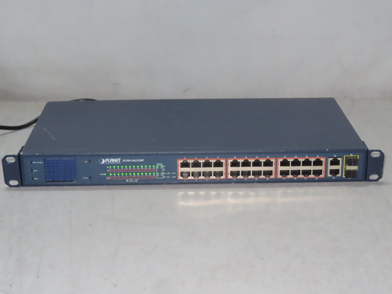 Planet FGSW-2622VHP 24-Port 10/100TX 802.3at PoE + 2-Port Gigabit