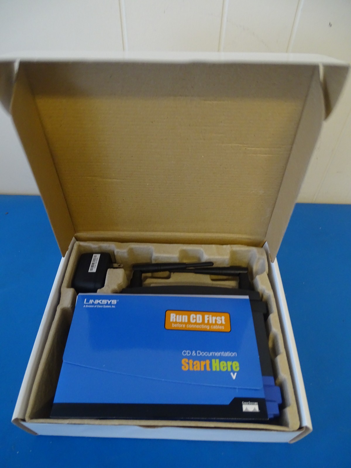 Linksys WRT54G Wireless-G 2.4GHz 54Mbps Broadband Router - Open Box Complete