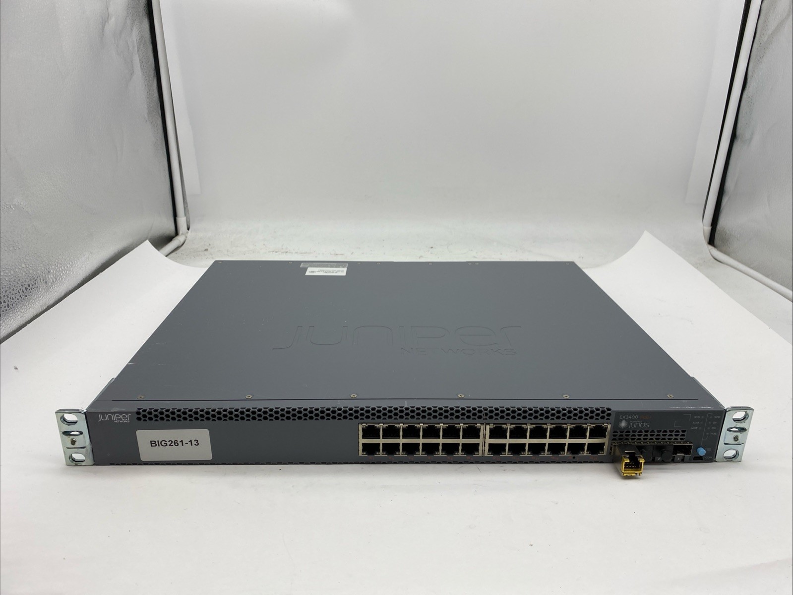 Juniper EX3400-24P 24-Port PoE+ GbE + 4-Port 1/10Gb SFP Switch
