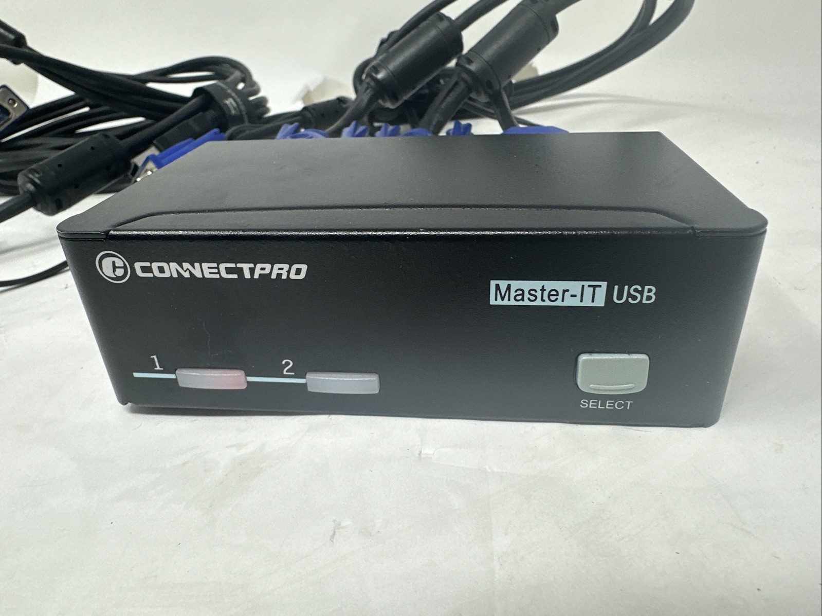 ConnectPro UR-12 Master-it Professional KVM Switch for One Monitor & Two Compute