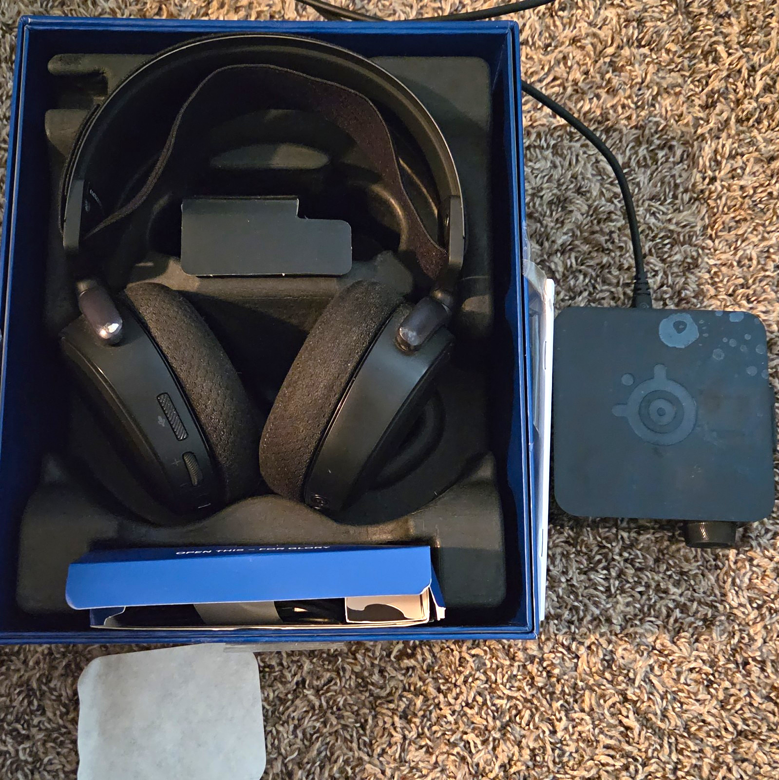 SteelSeries Arctis 7 Wireless 2.4GHz Over-Ear Gaming Headset Boom Mic Black