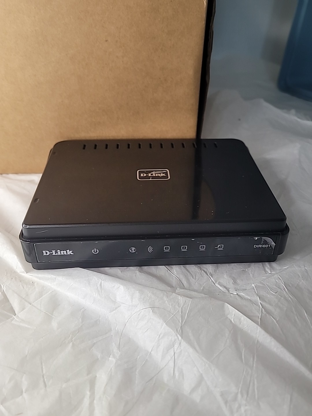 Genuine D-Link (DIR-601) 4 Port Wireless Home or Office Ethernet Router
