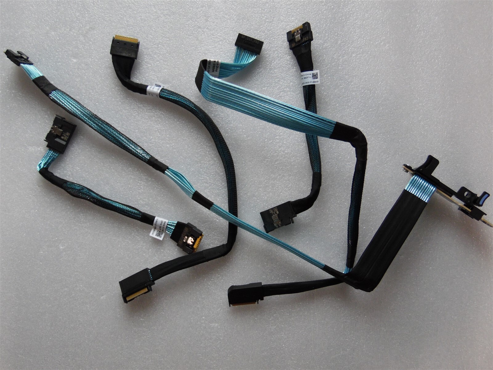 DELL EMC POWEREDGE R650 1U G15 10 BAY SERVER U.2 10 NVME CABLE SET