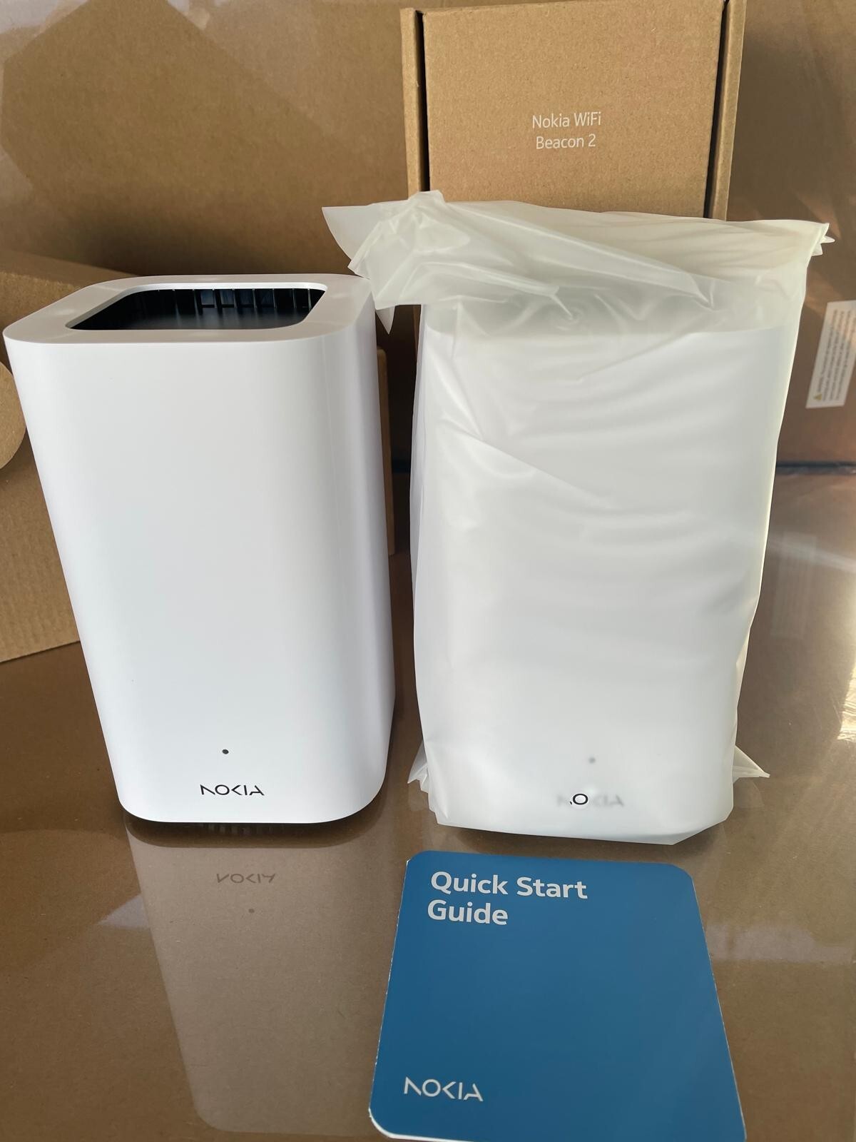 wifi extender NOKIA.white.new.high speed internet. Prise for one