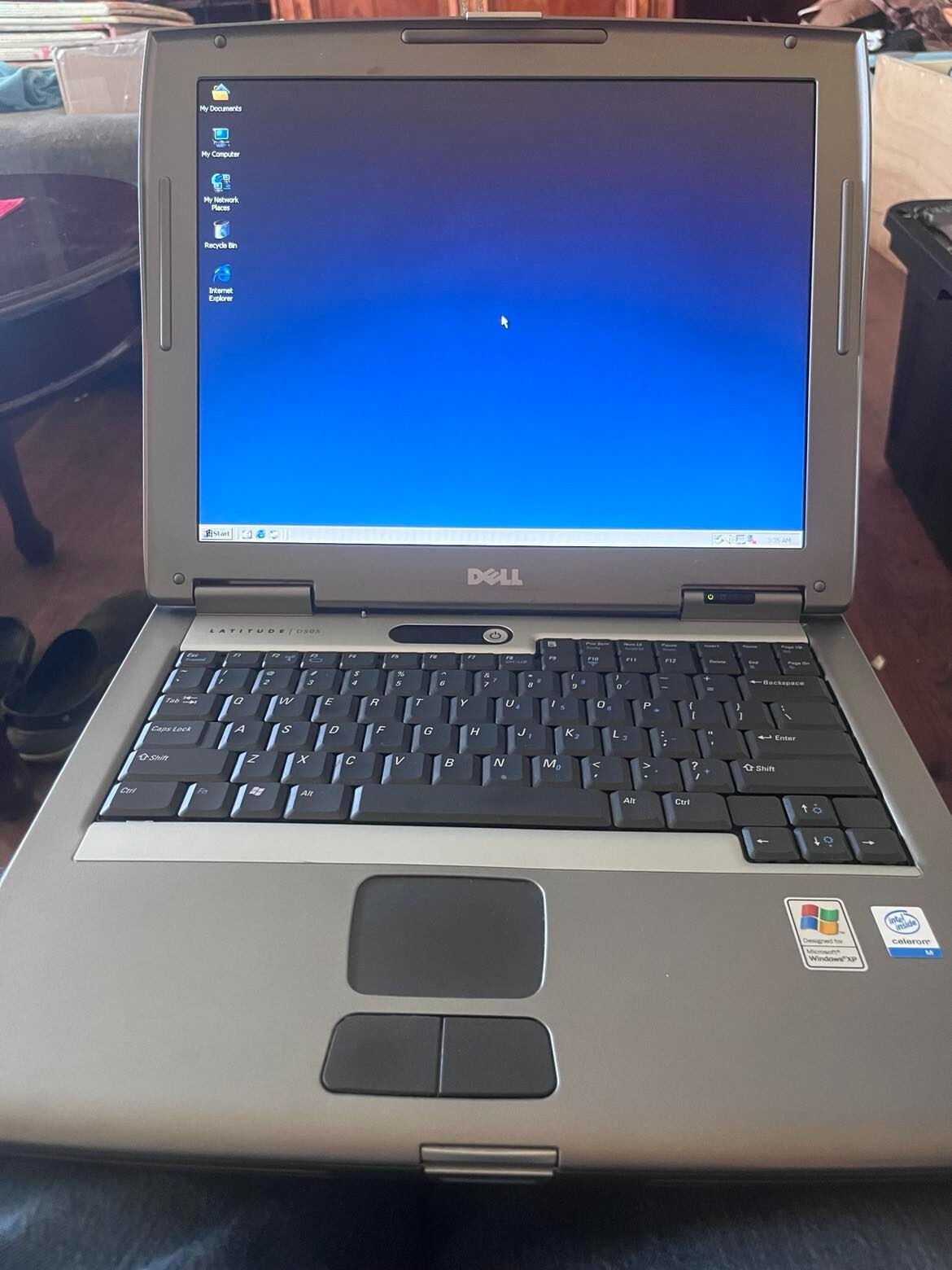 Vintage Dell Laptop Duo Windows 2000 512MB 30GB RS232 PARALLEL & Serial Com Port