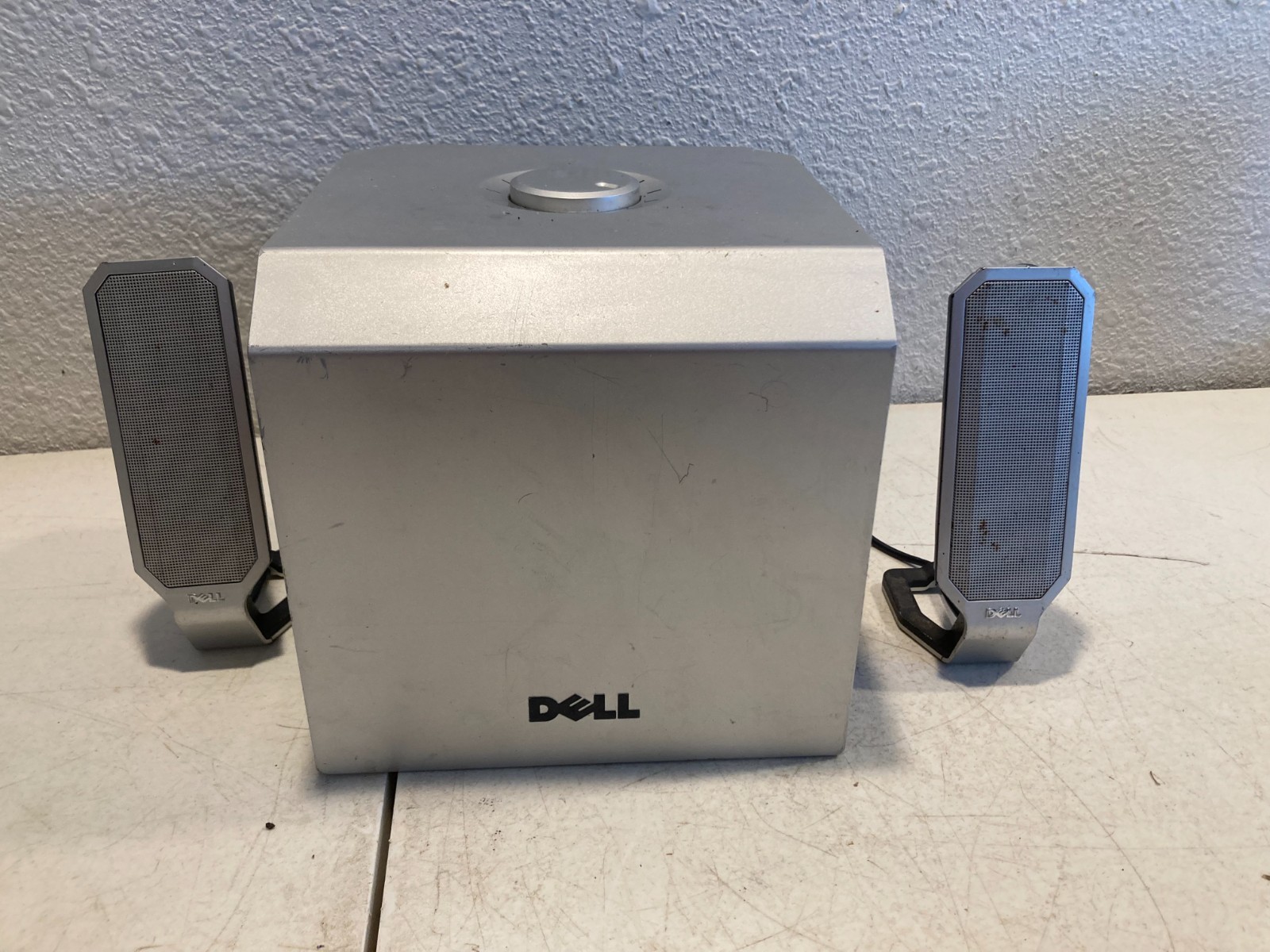 Dell Zylux Model A525 Multimedia Computer Speakers System with Subwoofer