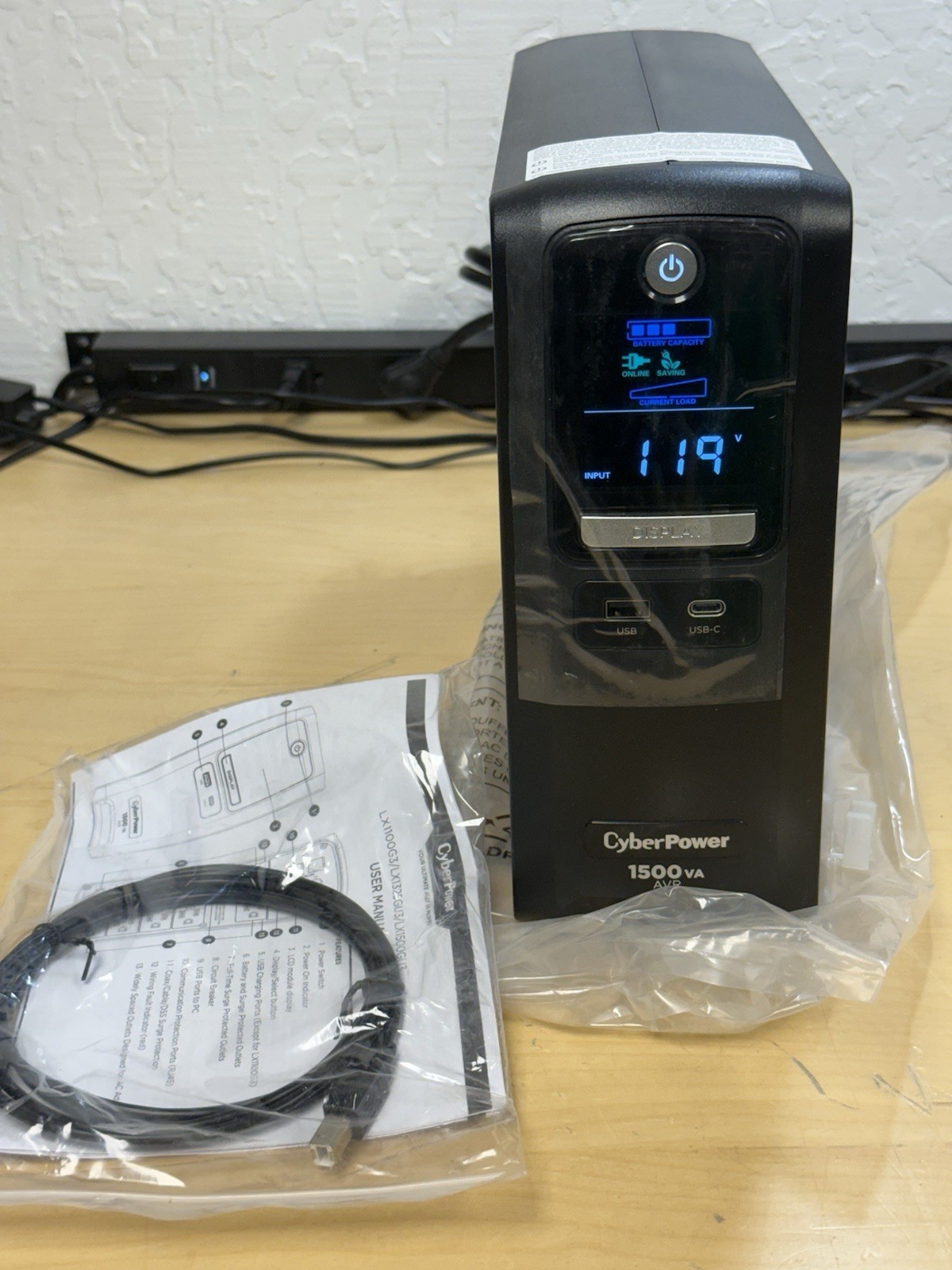 CyberPower 1500VA Battery Back-Up System UPS 10 Outlet  LX1500GU3 - TESTED