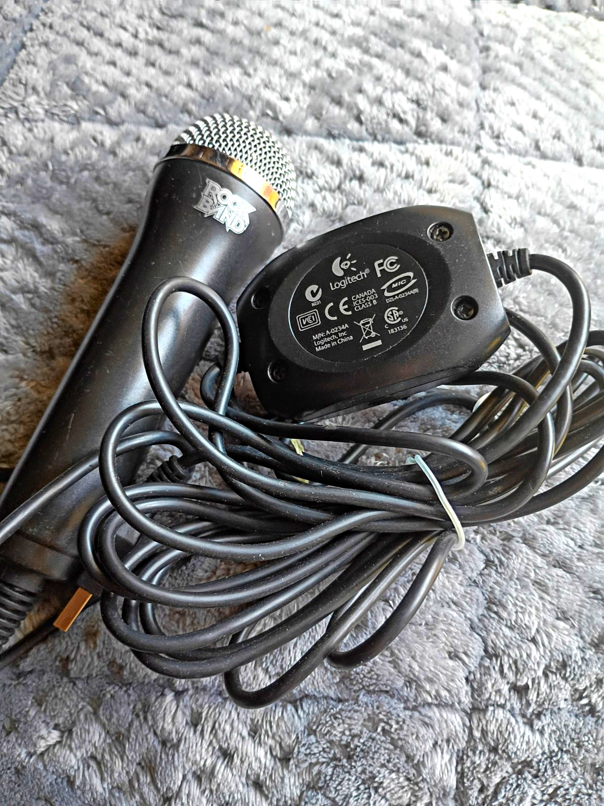 Logitech Rock Band USB Wired Handheld/Stand-Held Microphone Black LGT-0224
