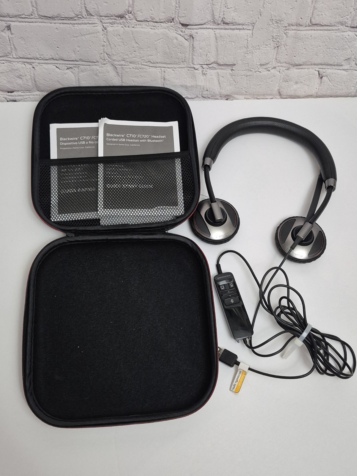 Plantronics Blackwire C720 M Headset With Case