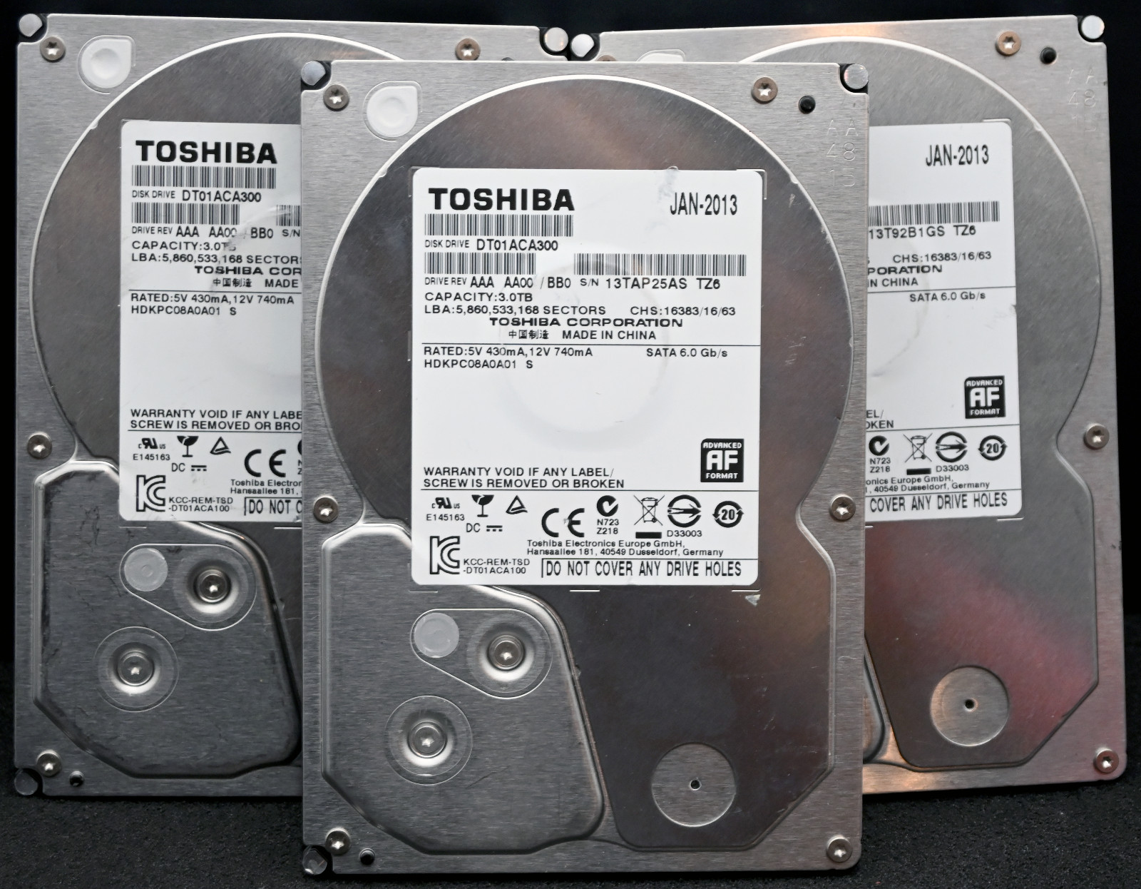 Toshiba 3.5-Inch 3TB 7200 RPM SATA3/SATA 6.0 GB/s 64MB Hard Drive - *For Parts*