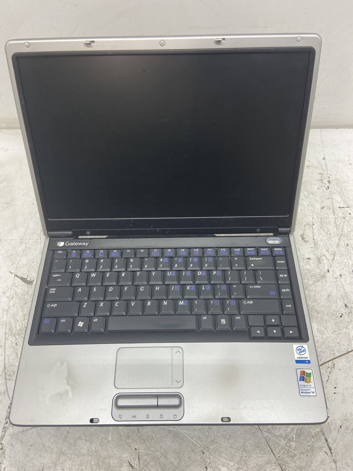 Gateway M210 A02-0250JP Intel Celeron M 1.4 GHhz 1 GB NO HDD