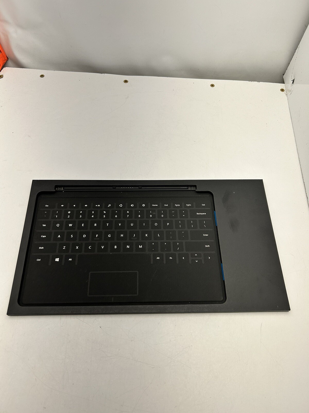 BLACK Microsoft Surface Touch Cover Keyboard Model 1515 TESTED WORKING