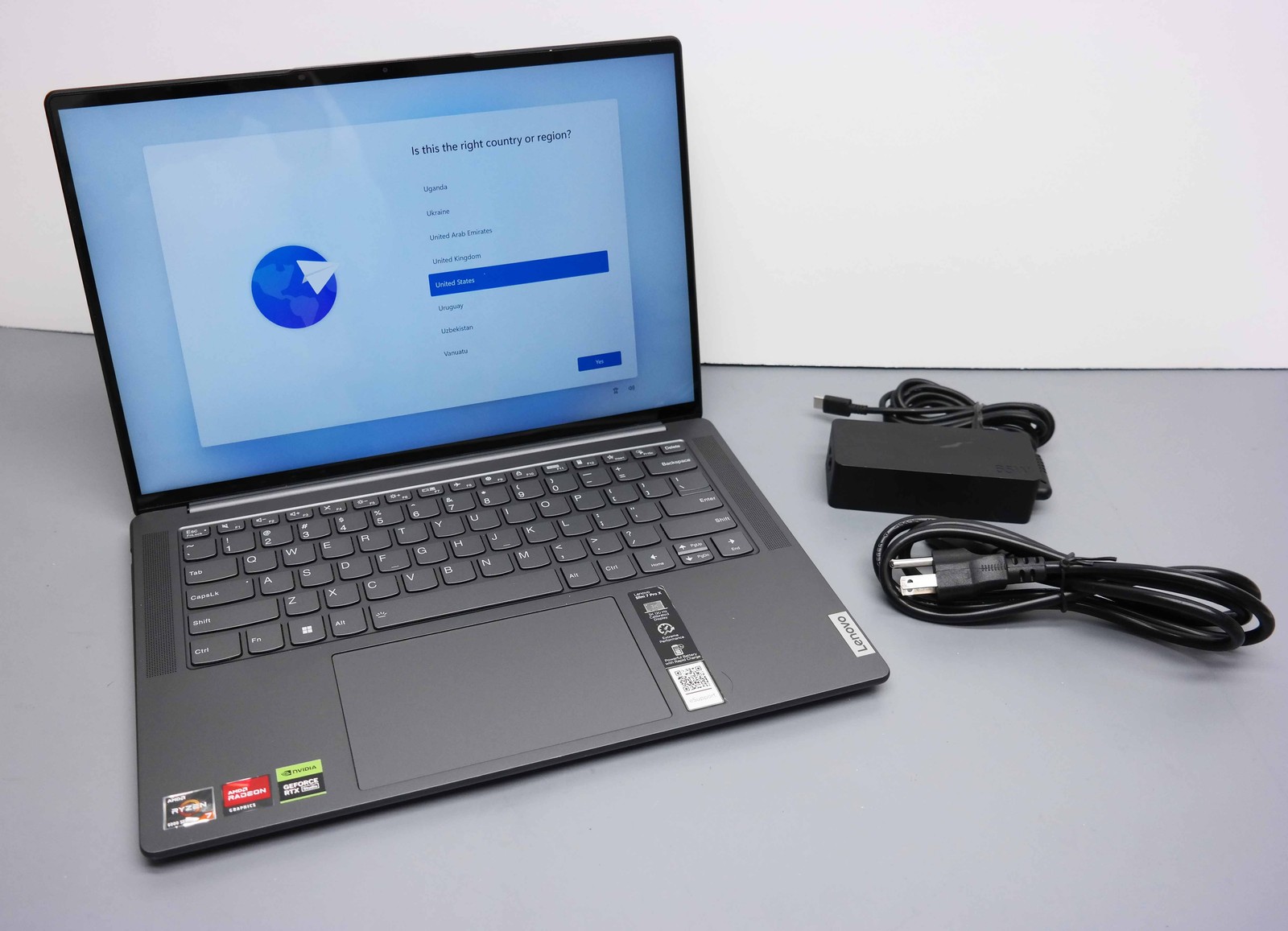 Lenovo Slim 7 ProX 14ARH7 14.5" 3K Ryzen 7 6800HS 16GB 1TB RTX 3050