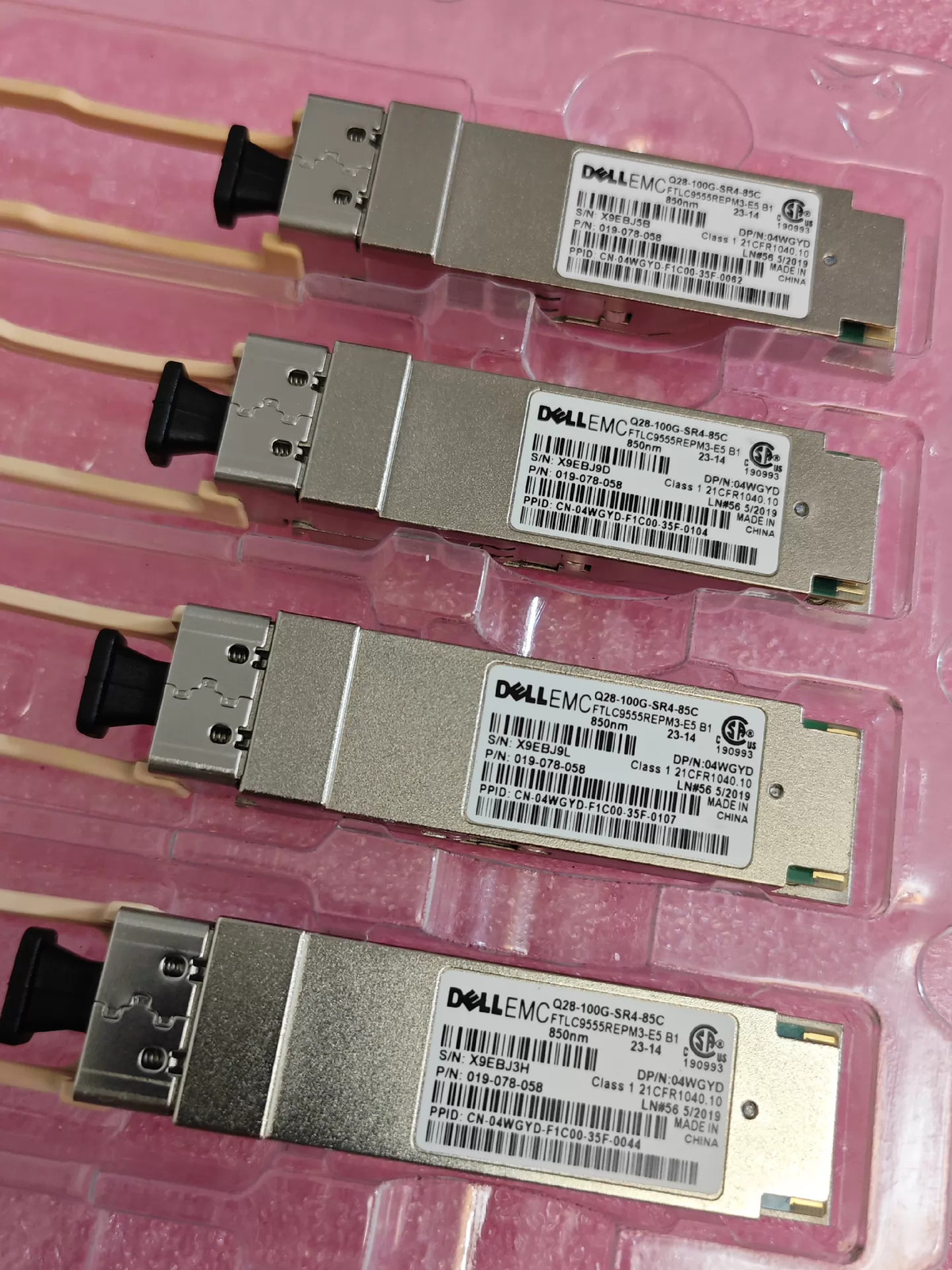 1PC Dell EMC Finisar 100GbE 100GBASE-SR4 QSFP28 Transceiver FTLC9551REPM-E5