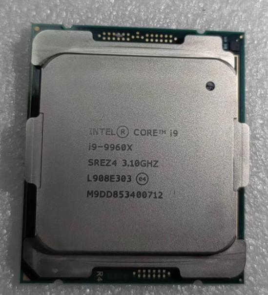 Intel Core i9-9960X SREZ4 L908E303 M9DD853400712 3.10 GHz CPU Processor