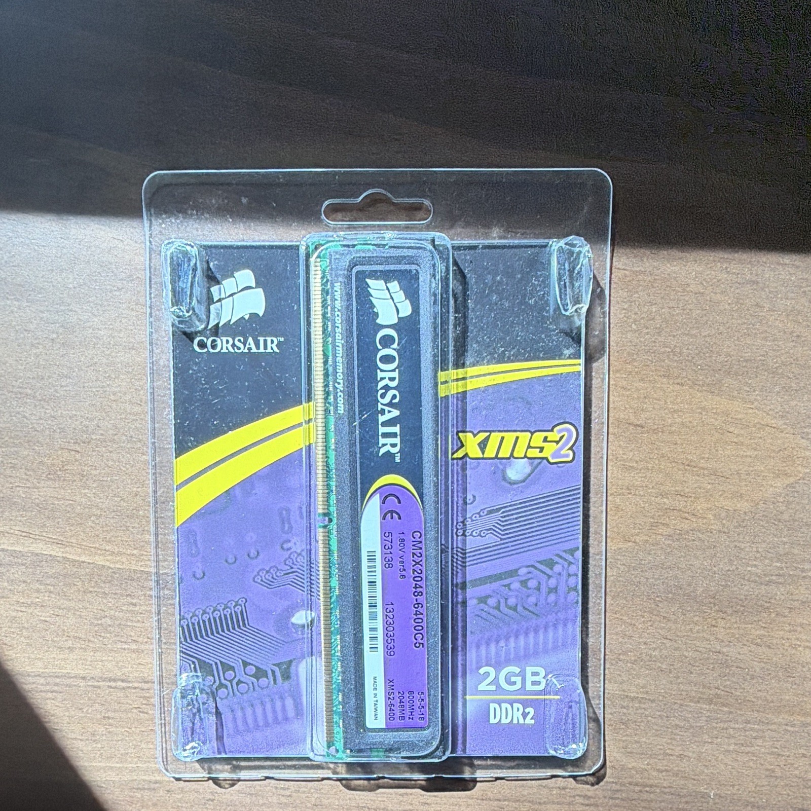 Corsair XMS2 2GB DDR2 PC2-6400 DDR2-800 240-Pin DIMM Unbuffered