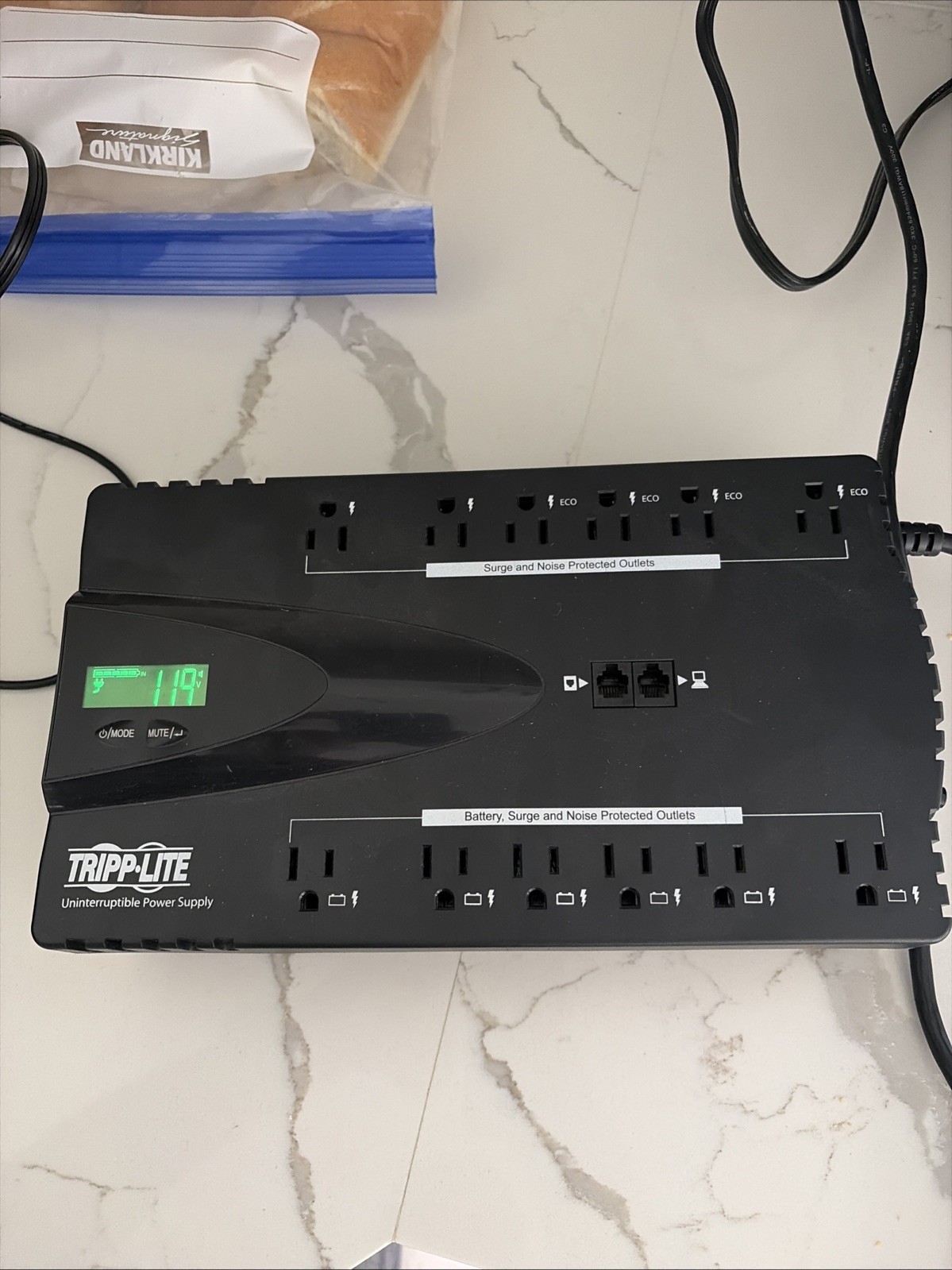 Tripp Lite ECO850LCD 850VA 425W 120V 12-Outlet UPS Output GREAT CONDITION