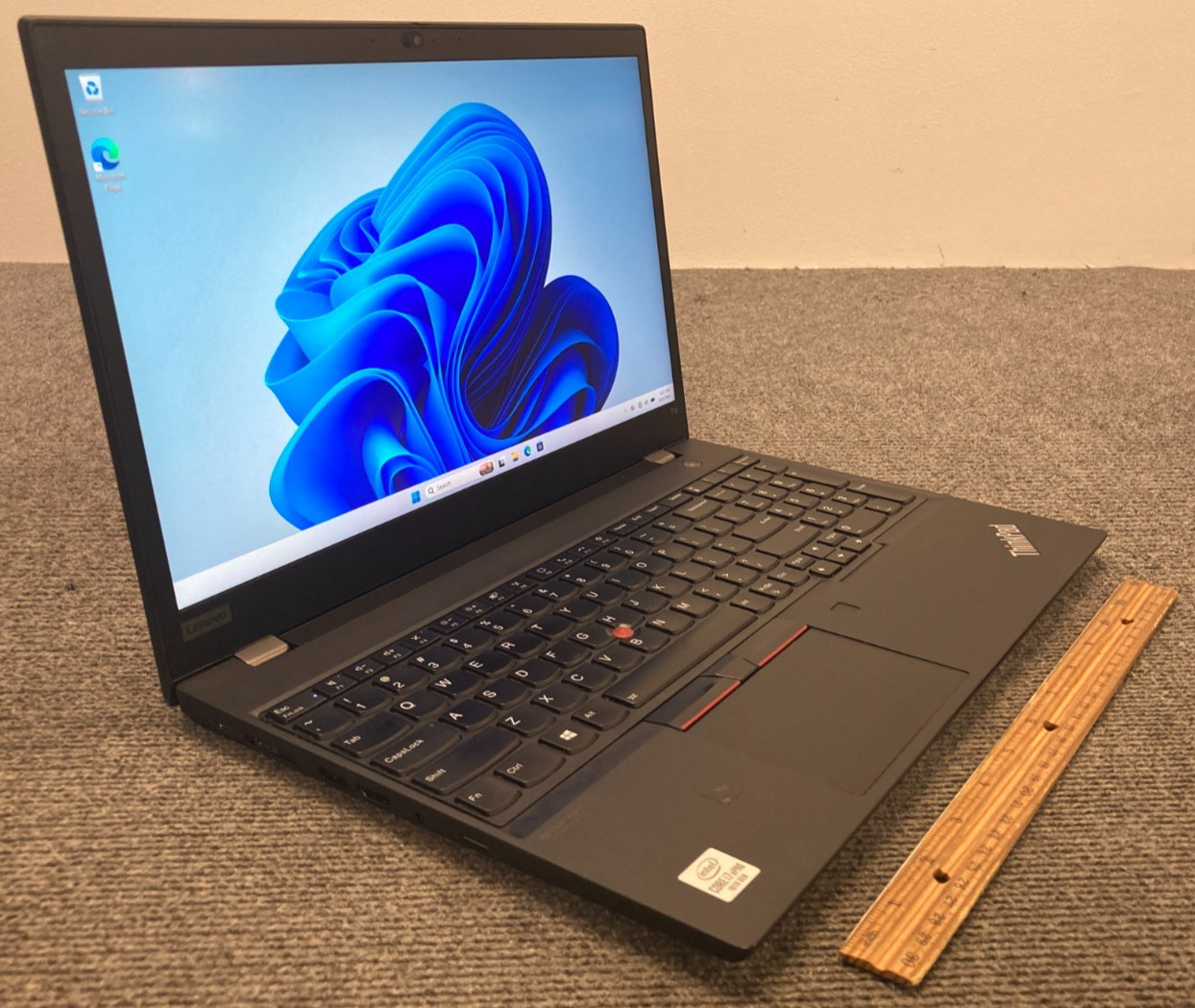 Lenovo ThinkPad T15 Gen 1 15.6" Laptop i7-10610U 16GB RAM 256GB NVMe
