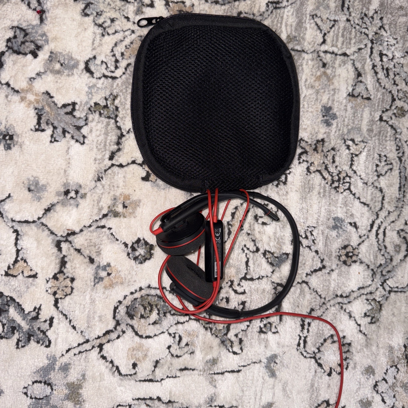 Plantronics USB-C On-Ear Wired Headset P/N: C3220 Carry Caae 