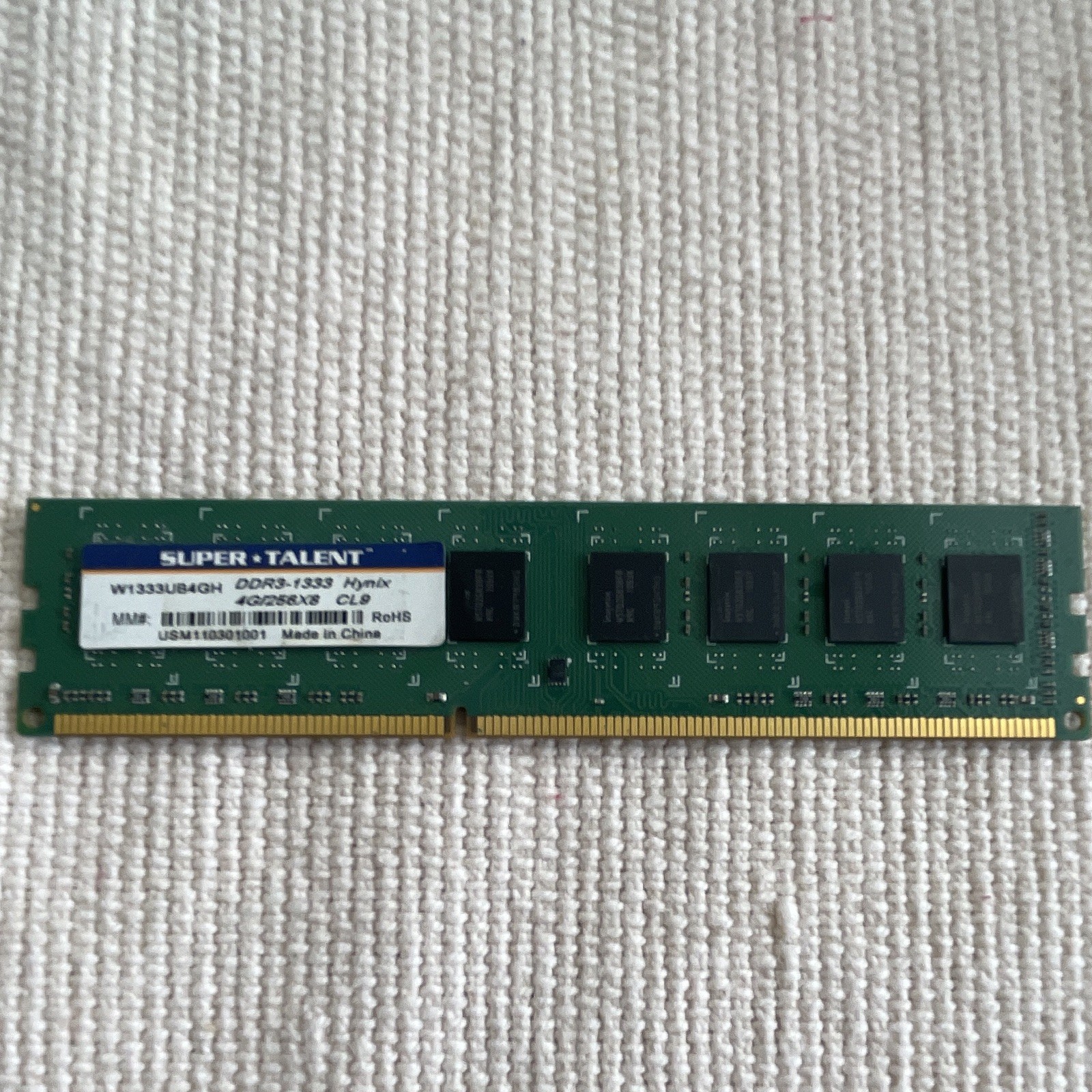 Super Talent 4GB DDR3-1333 PC3-10600 240-Pin DIMM Non-ECC Unbuffered