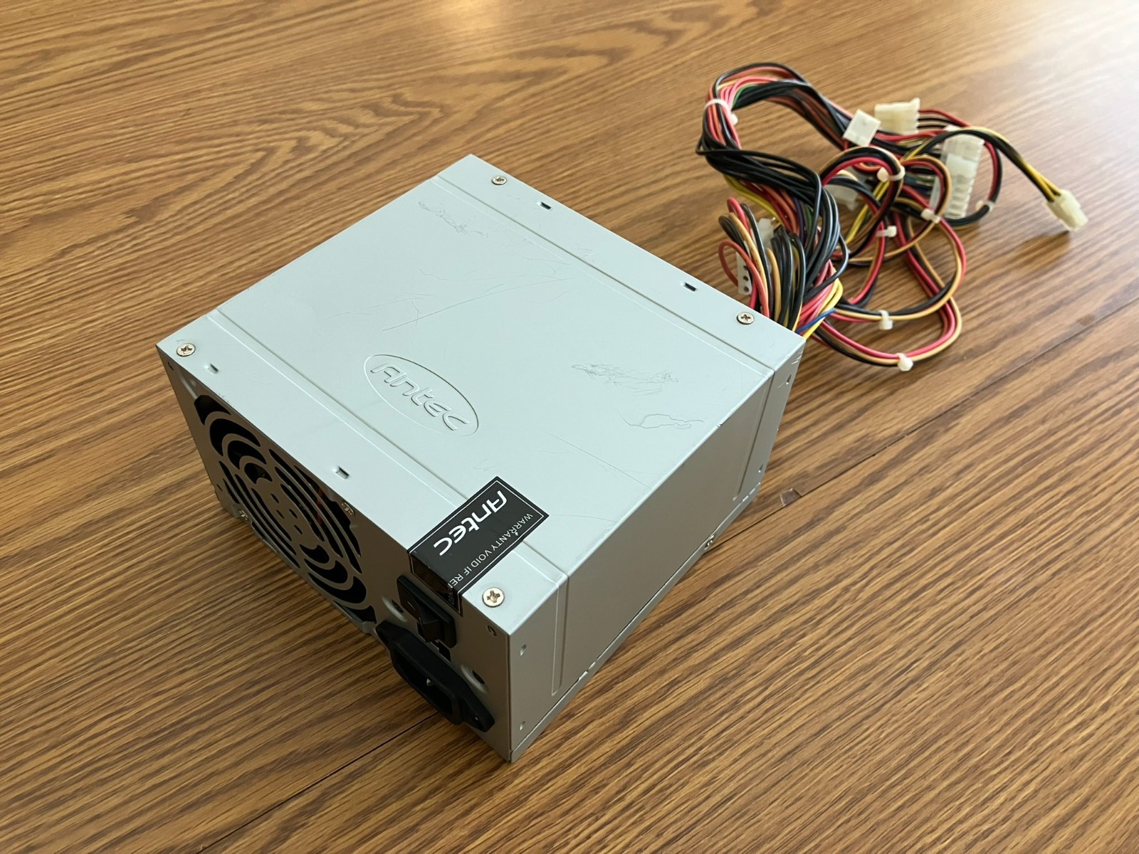 Antec Basiq BP350 350-Watt Power Supply ATX 12V SATA
