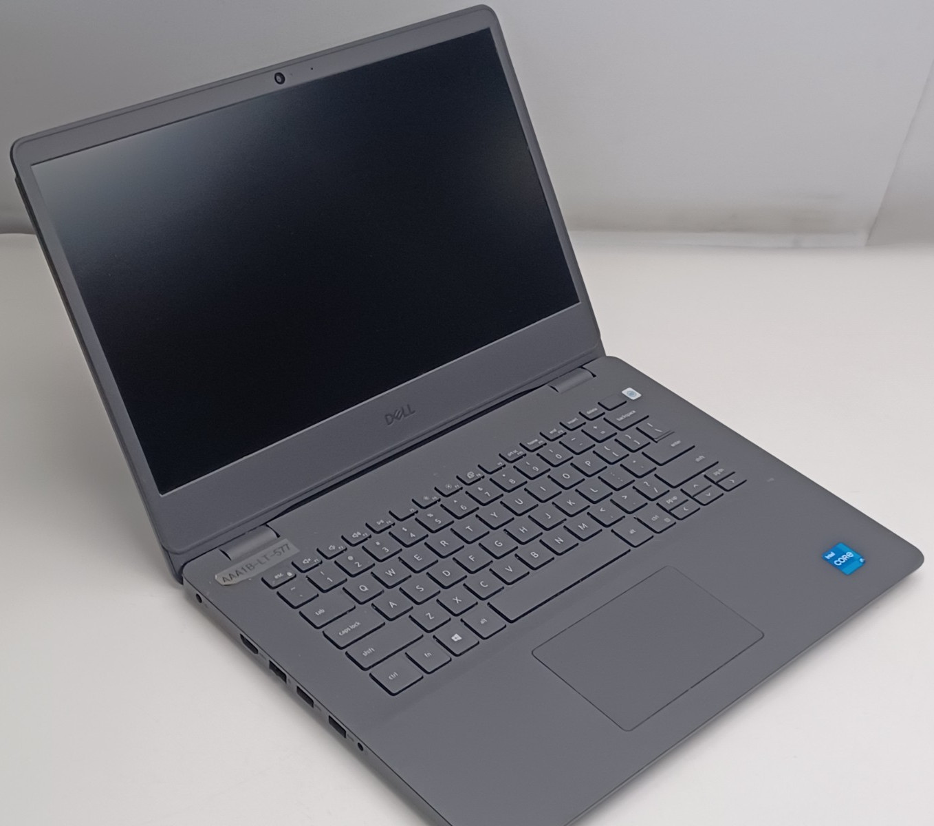 Dell Vostro 3400 No RAM No Storage i5-1135G7 Dead For Parts or Repair