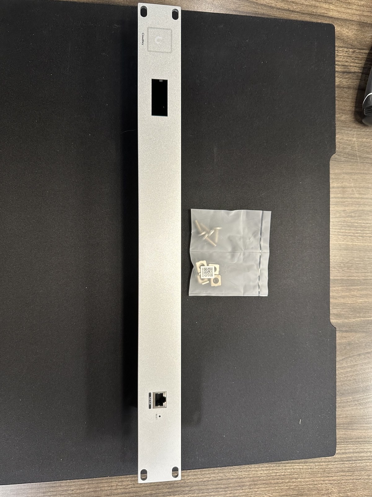 Ubiquiti UniFi Cloud Key Gen2 Rack Mount CKG2-RM 1U for UCK-G2-Plus / SSD