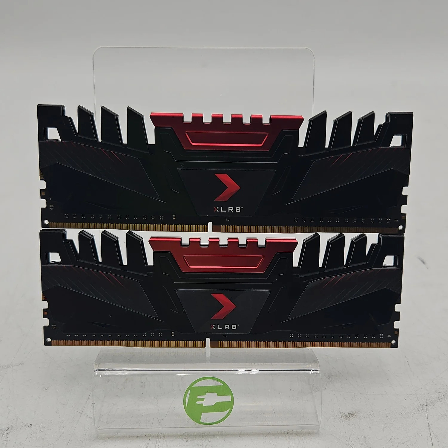 PNY XLR8 Gaming 16GB (2x8GB) RAM DDR4 2666MHz 8GBF1X08LFHH35-12-K-HXR