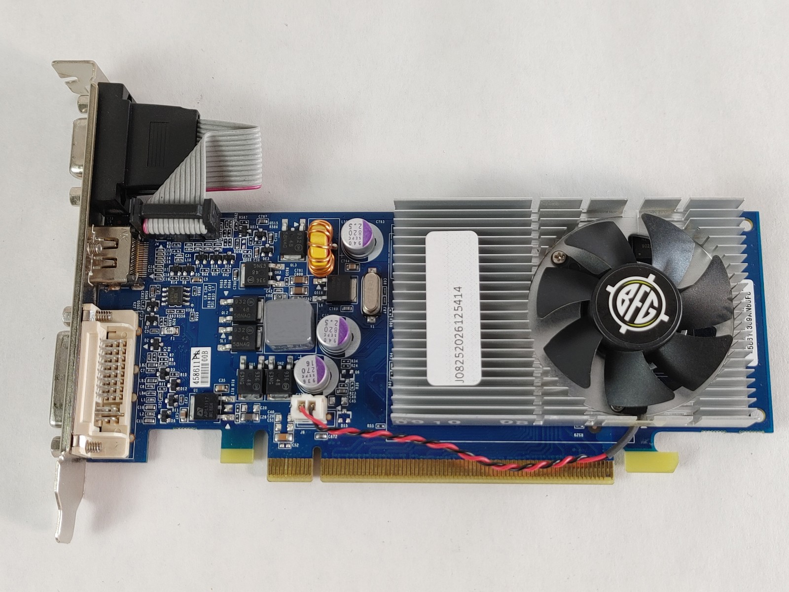 BFG NVIDIA GeForce GT 220 1 GB DDR2 PCI Express 2.0 x16 Video Card