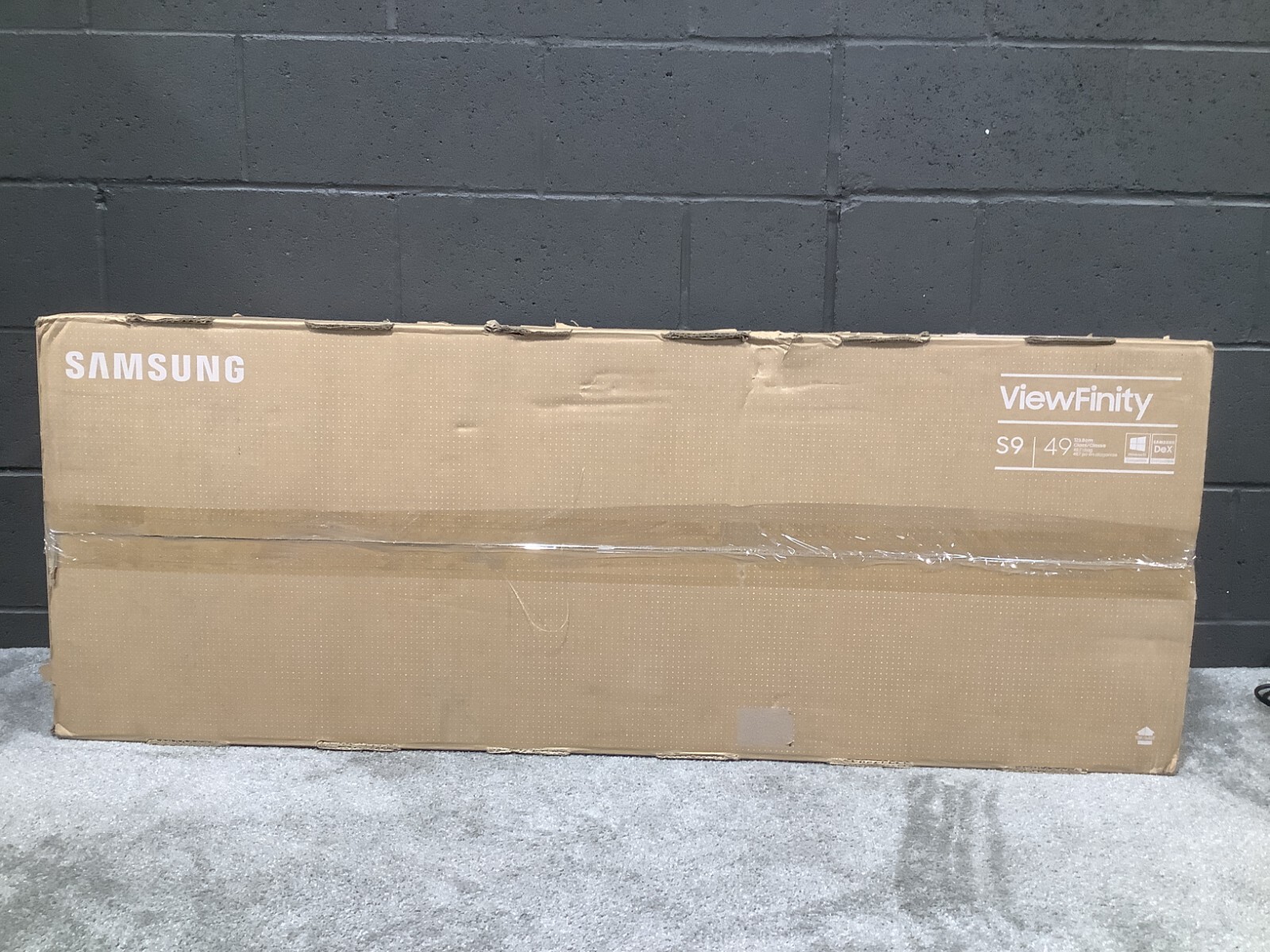Samsung S95UA 49" Curved QLED Display Dual QHD S49A950UIN ✅❤️️NEW✅❤️️READ