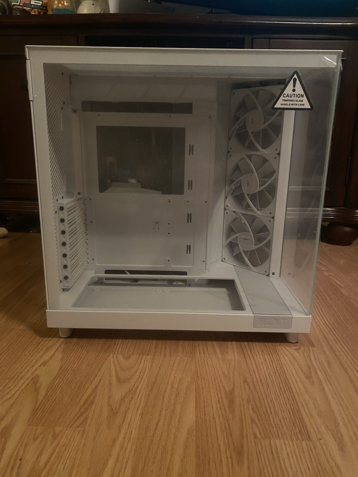 NZXT H6 FLOW - Compact Dual-Chamber Mid-Tower Airflow ATX PC Case, White