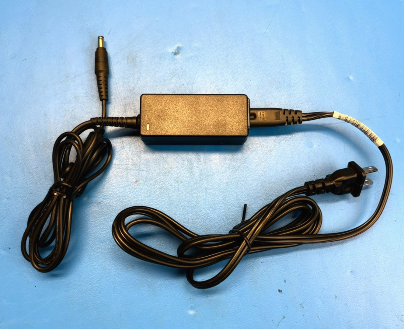 Genuine Delta Electronics ADP-36JH A 12V 3A AC DC Power Supply Adapter Cord