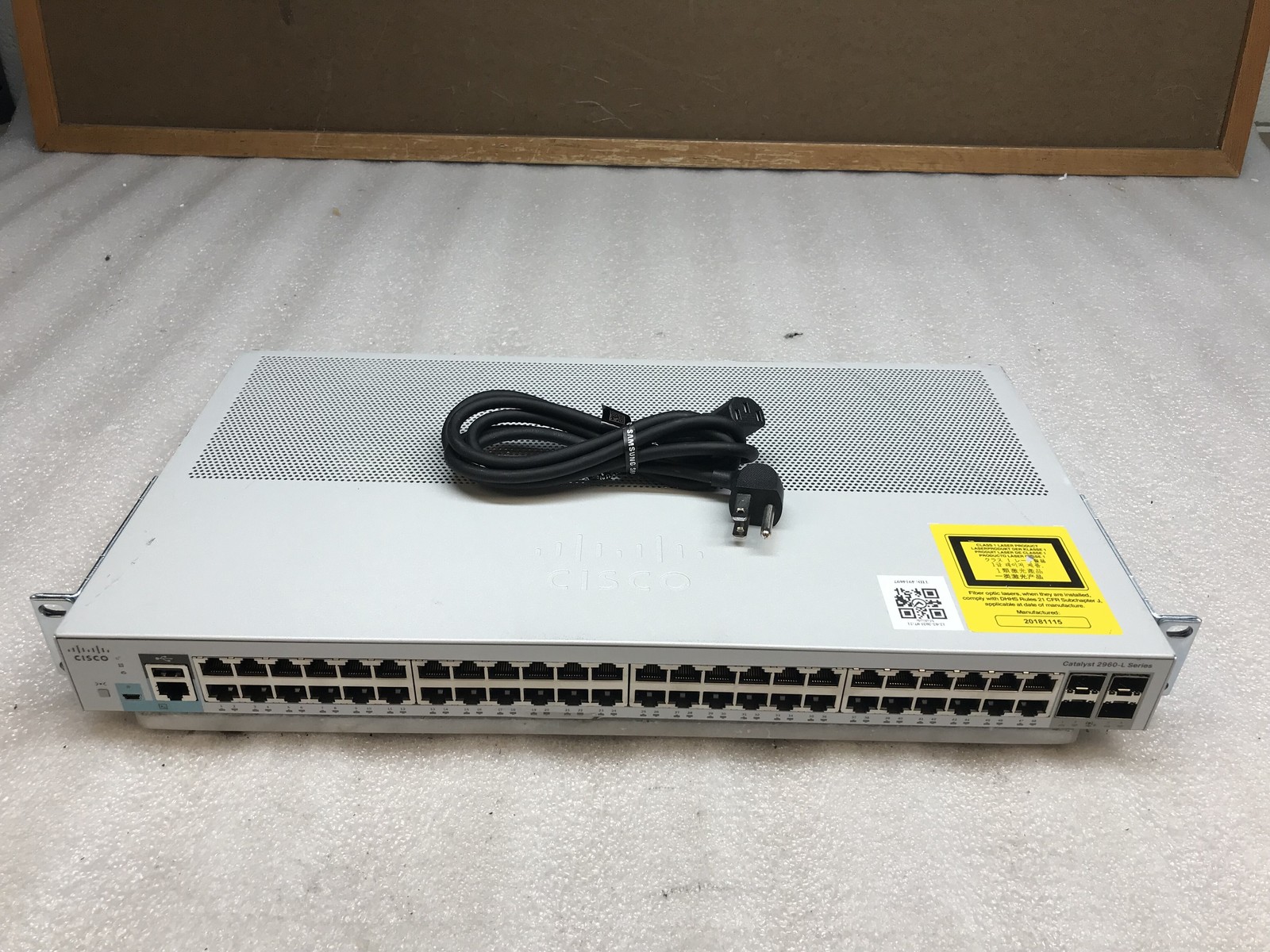 Cisco WS-C2960L-48TQ-LL 48 Port GigE 4x 10G SFP+ LAN Lite Switch w/ Rack Ears