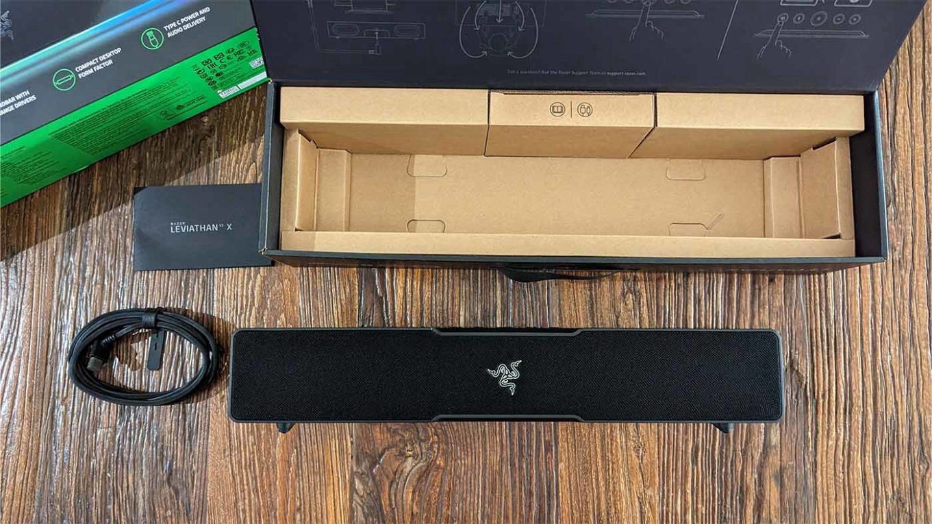 Razer Leviathan V2 X PC Soundbar - Chroma RGB - Bluetooth 5.0 - Open Box