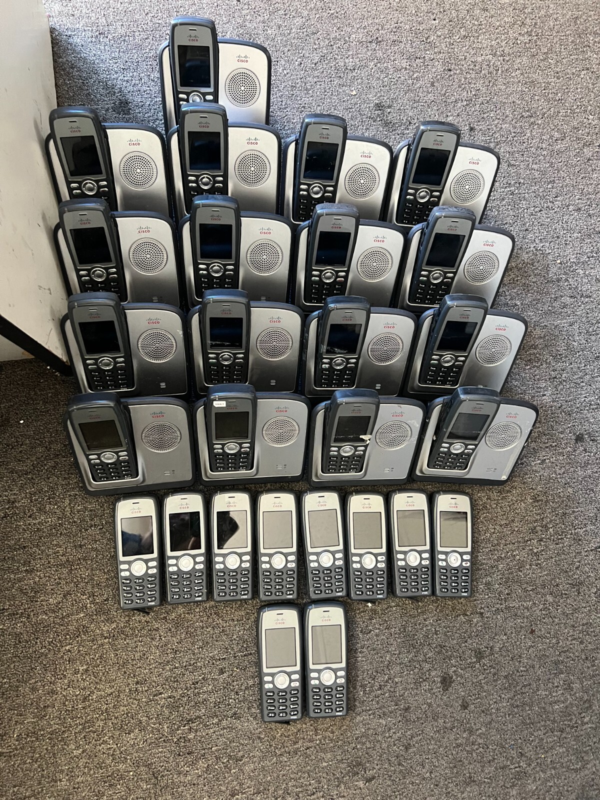 Lot of Cisco IP phones 27X 7925 and 17X7921 9 a/c adapters Please Read
