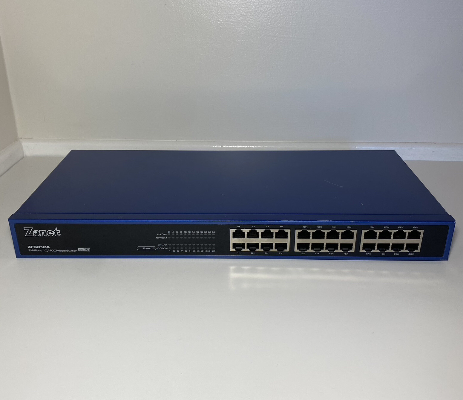 Zonet ZFS3124 24-Port 10/100 Ethernet Switch