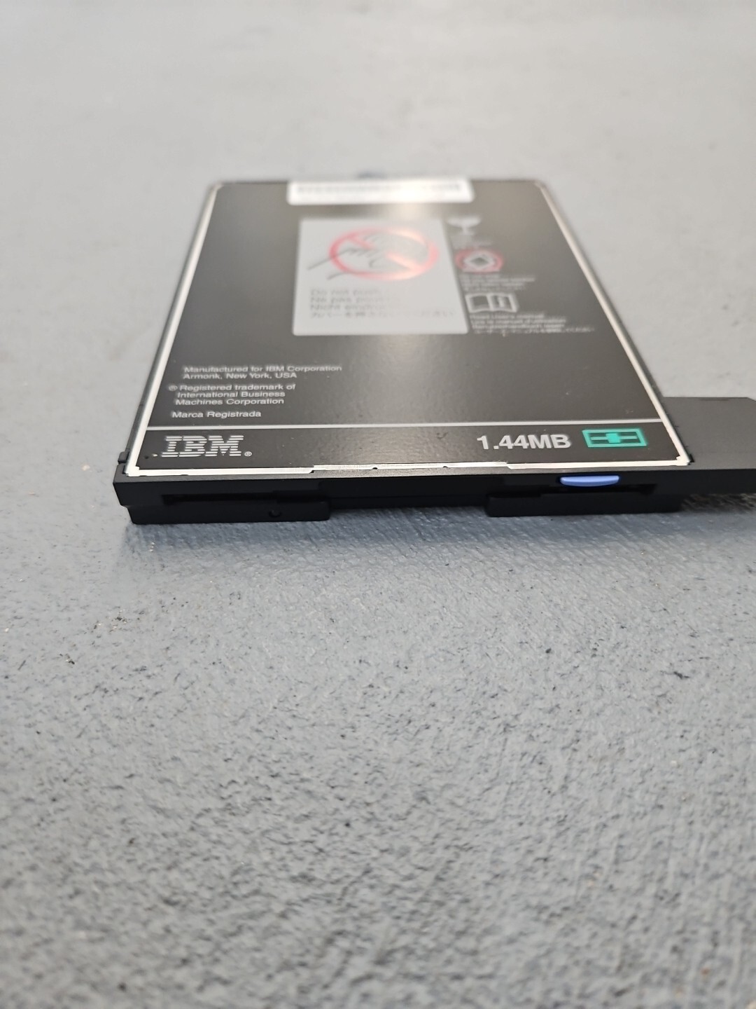 GENUINE IBM 1.44 MB FLOPPY DRIVE 05K9204 FRU 05K9206  