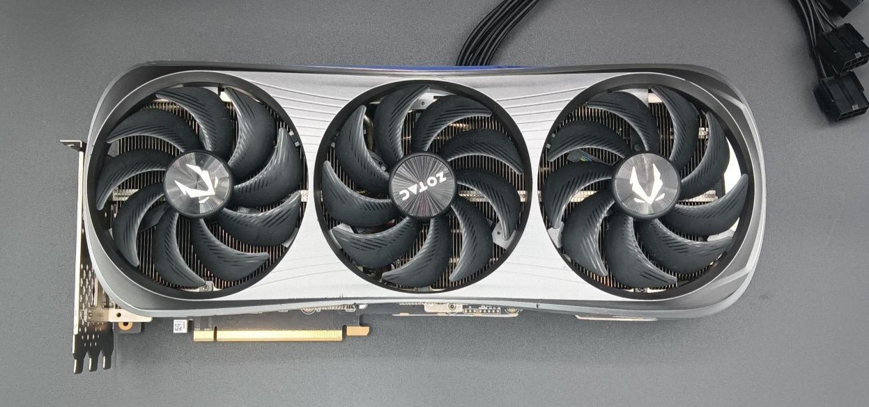 ZOTAC RTX 4080 16GB AMP AIRO 16GB Graphics Card ZT-D40810B-10P (Cosmetic Damage)