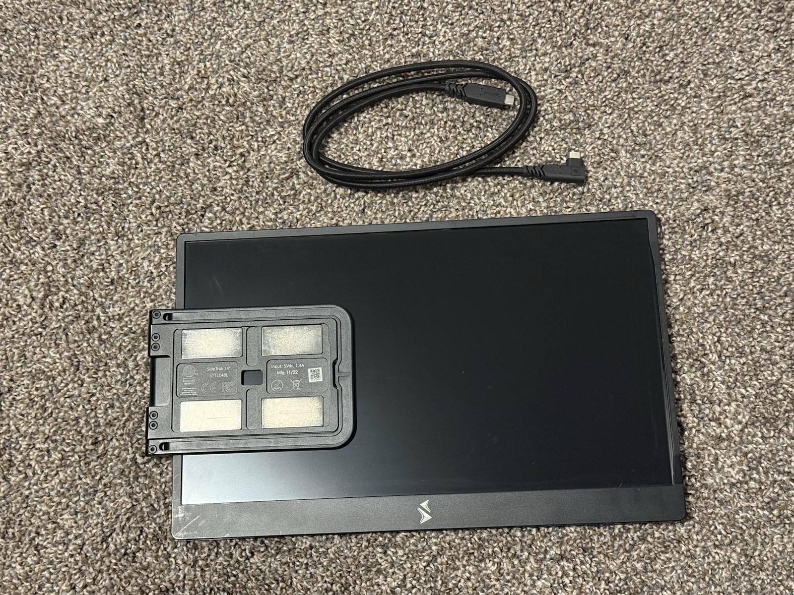 SideTrak Swivel Attachable 14" Full HD Portable Monitor 1920-1080 resolution
