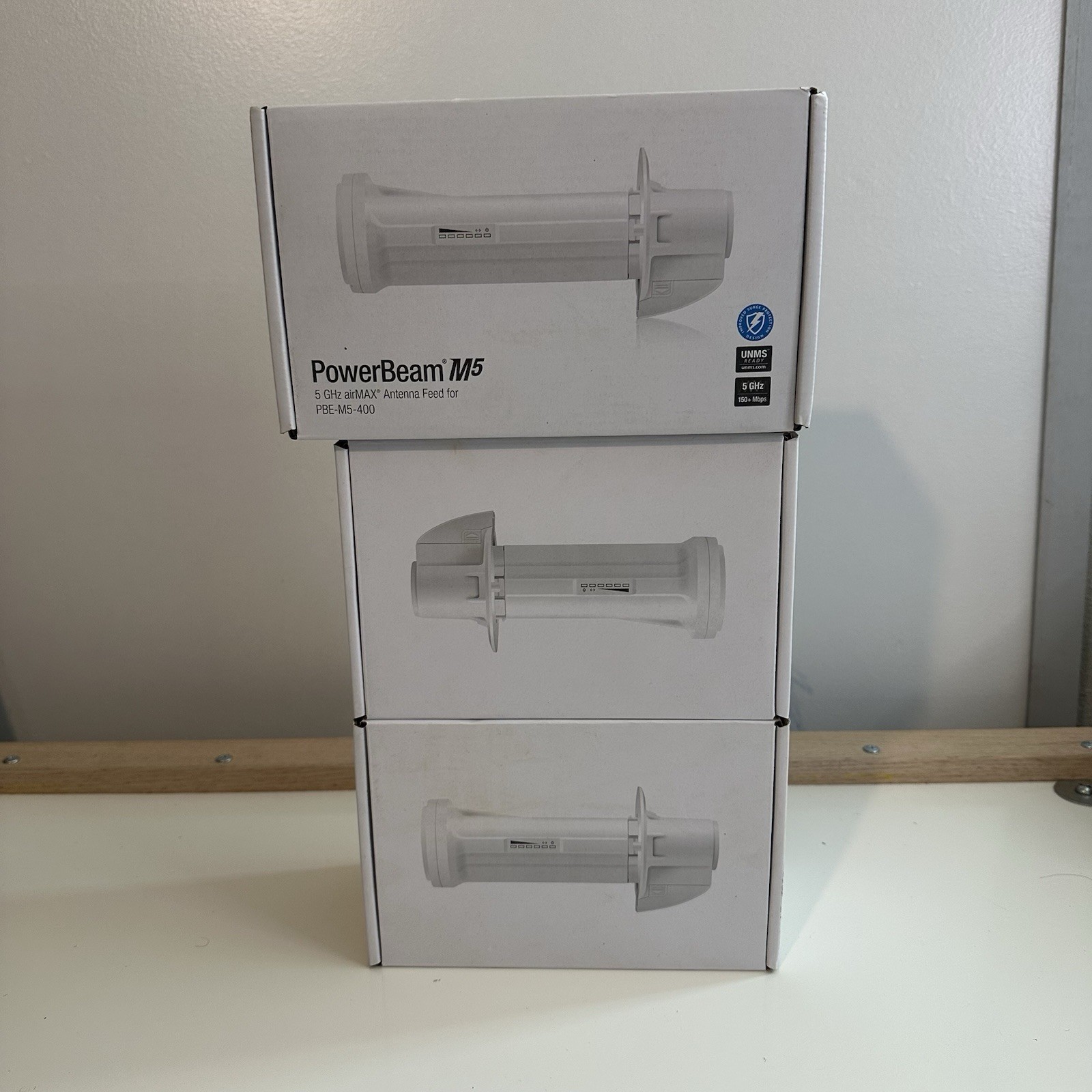 Ubiquiti PowerBeam M5 Antenna Feed Lot 2x PBE-M5-300 1x PBE-M5-400 NEW