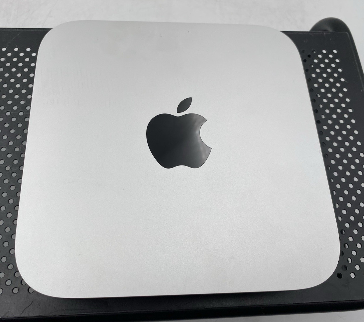 2023 Apple Mac Mini M2 Pro 8 Core CPU 10-Core GPU 8GB RAM 256GB SSD MMFJ3LL/A