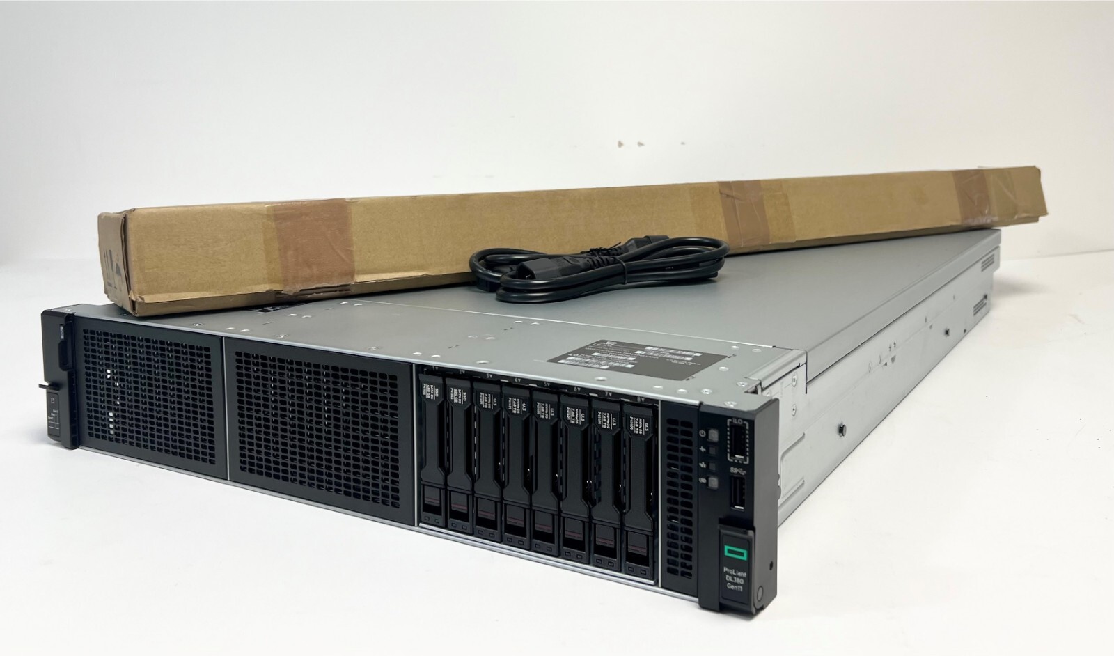 HPE DL380 Gen11 2x 6442Y 48-Cores 1TB-R MR416I-O 6x 7.68TB NVMe 2x 1000W Server