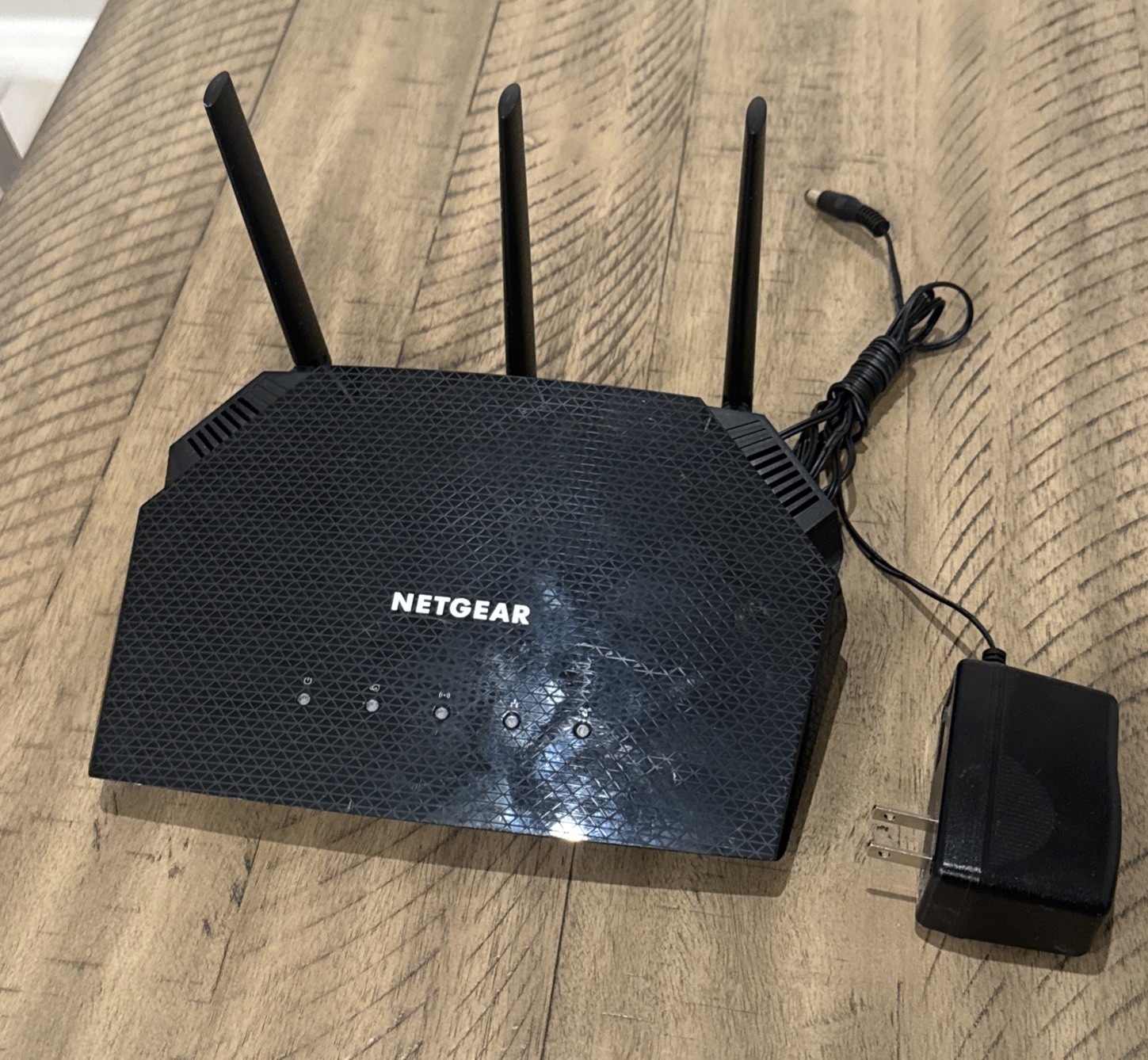 Netgear RAX10 AX1800 WiFi 6 Router 4-Stream Dual-Band Gigabit Wireless Black