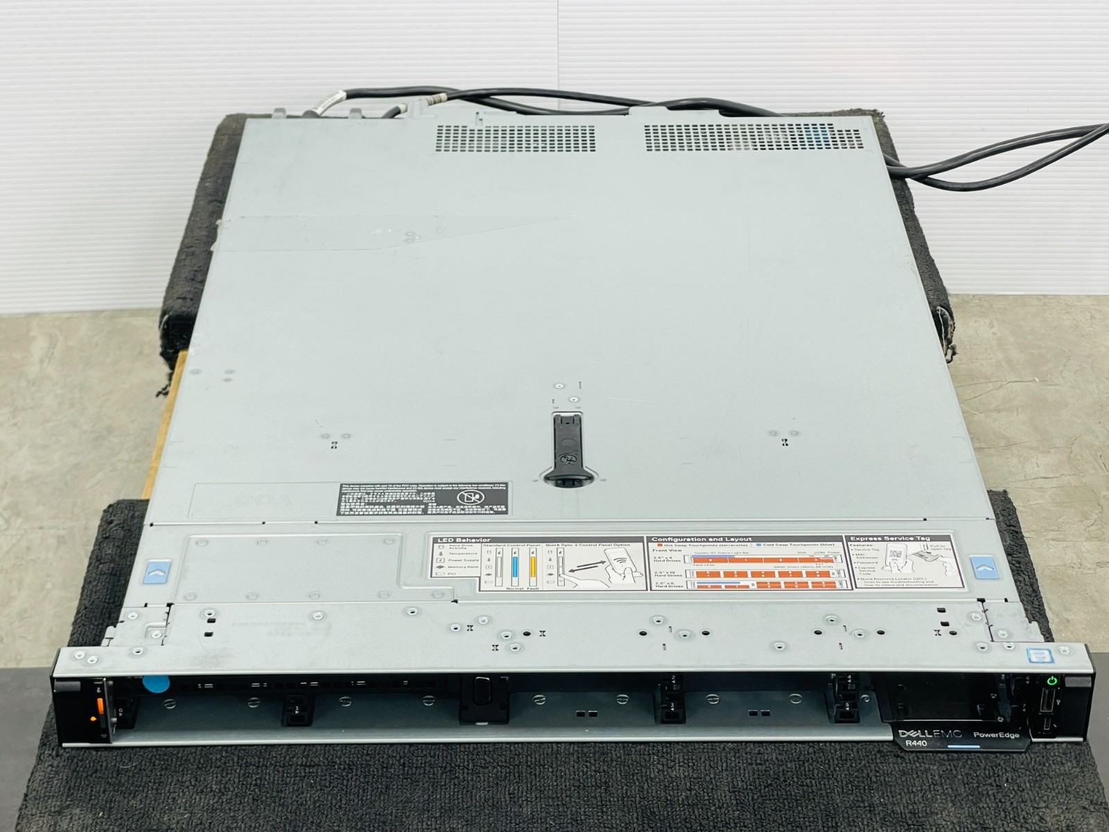 Dell PowerEdge R440 4LFF 1U 2x Gold 31041.70GHz, Dual PSU 550W (No RAM, No HDD)